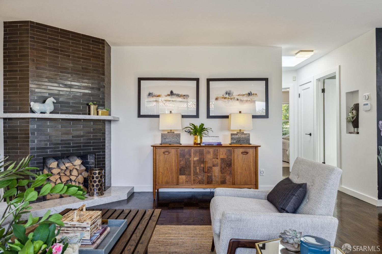 Detail Gallery Image 9 of 35 For 155 Farnum St, San Francisco,  CA 94131 - 3 Beds | 2 Baths