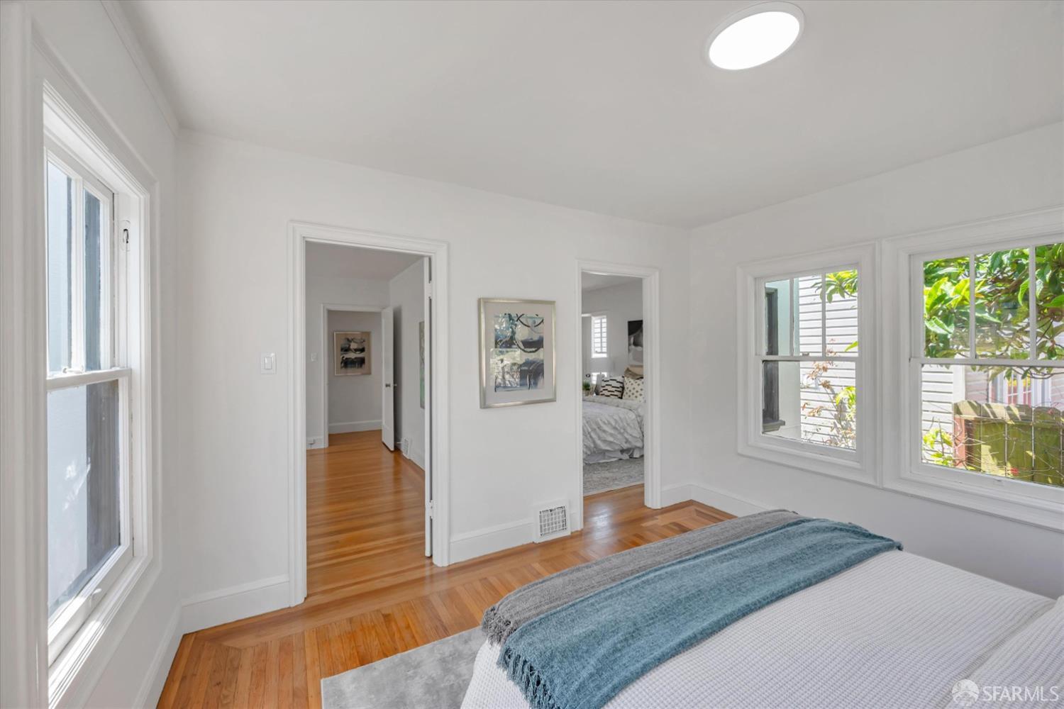 Detail Gallery Image 31 of 43 For 2400 Ulloa St, San Francisco,  CA 94116 - 3 Beds | 2 Baths