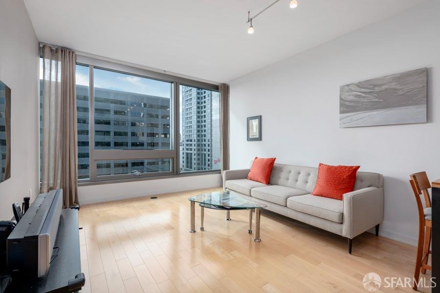 Detail Gallery Image 1 of 1 For 1 Hawthorne St 10d-L,  San Francisco,  CA 94105 - 1 Beds | 1 Baths