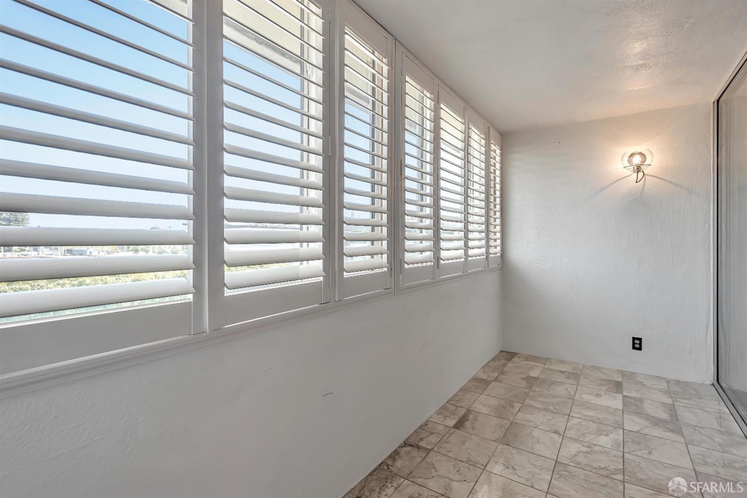 Detail Gallery Image 32 of 52 For 200 Elm St #302,  San Mateo,  CA 94401 - 3 Beds | 2 Baths