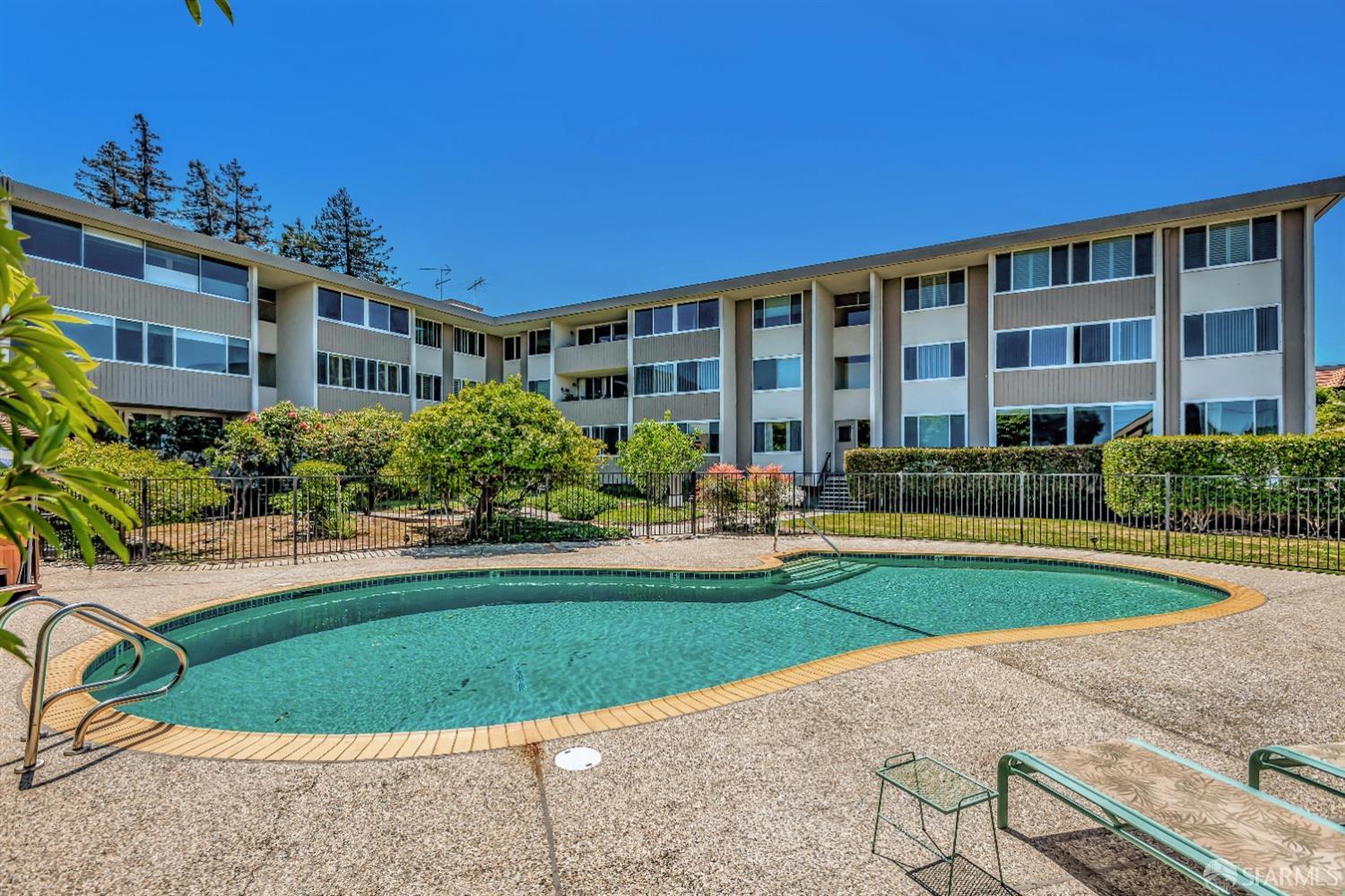 Detail Gallery Image 41 of 52 For 200 Elm St #302,  San Mateo,  CA 94401 - 3 Beds | 2 Baths