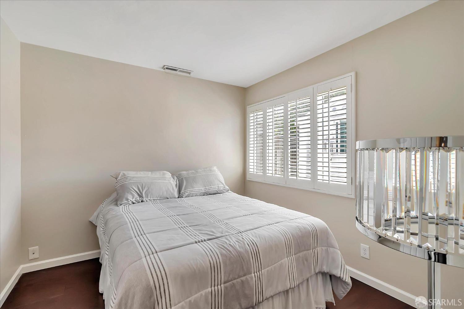 Detail Gallery Image 21 of 29 For 1308 Royal Ave, San Mateo,  CA 94401 - 3 Beds | 1 Baths