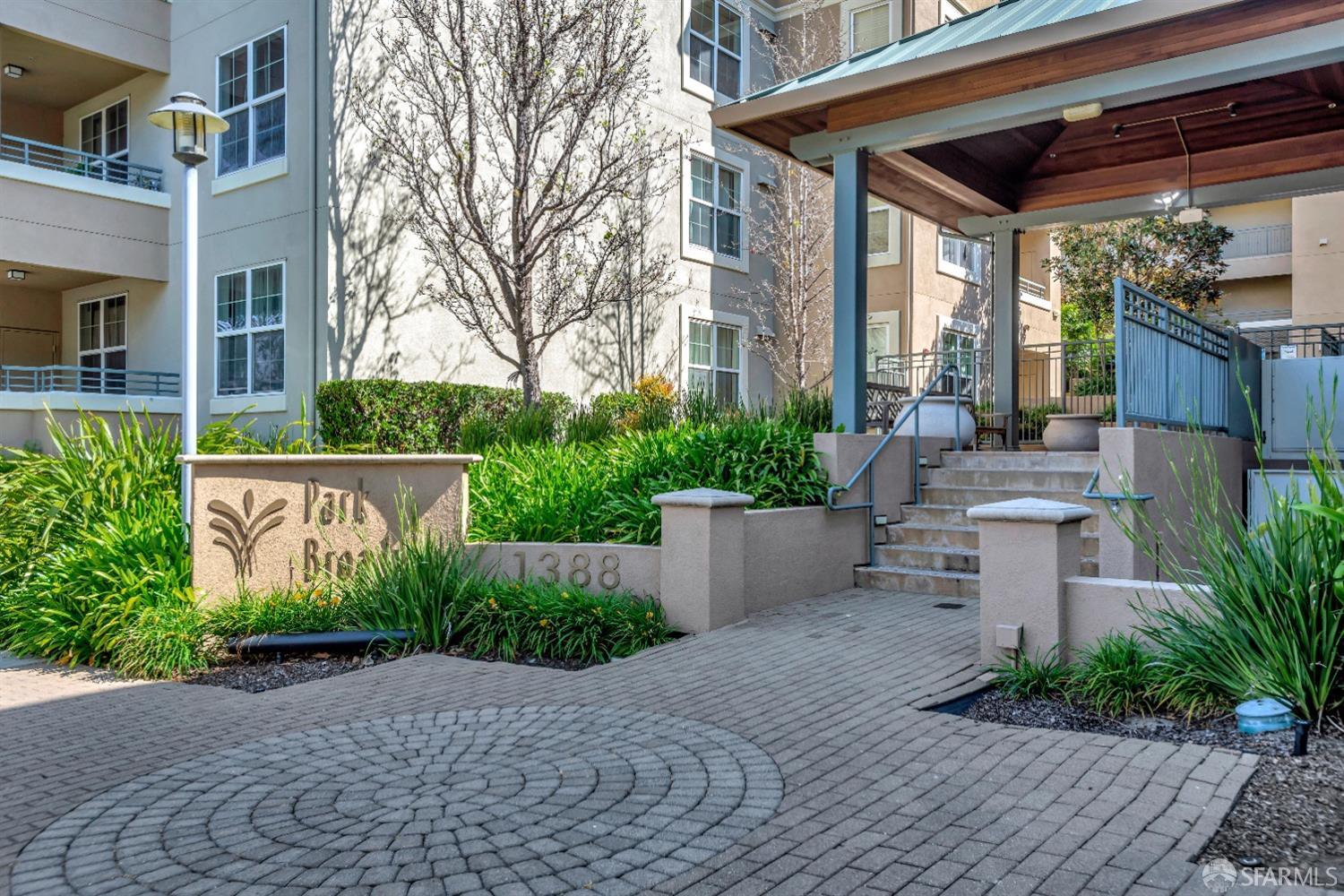Detail Gallery Image 3 of 43 For 1388 Broadway #411,  Millbrae,  CA 94030 - 2 Beds | 2 Baths