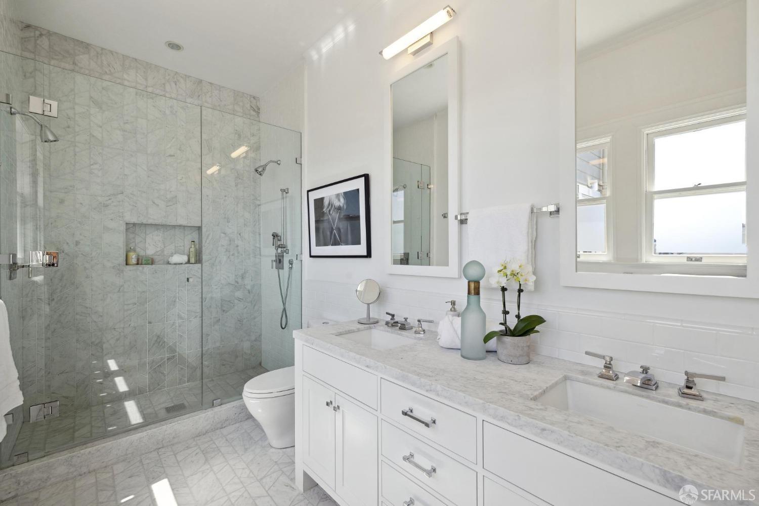 Detail Gallery Image 34 of 48 For 2034 Baker St, San Francisco,  CA 94115 - 3 Beds | 2 Baths