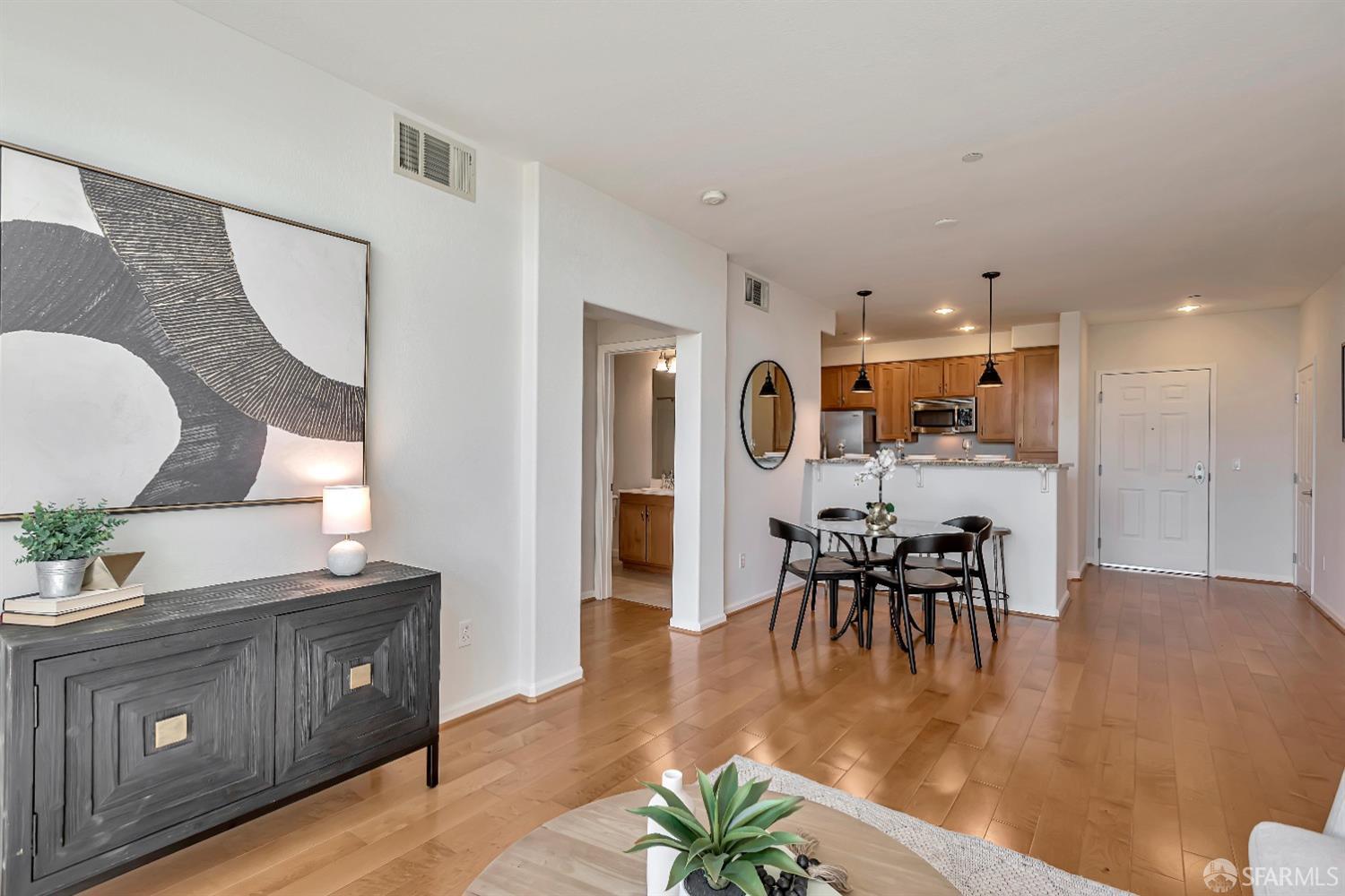 Detail Gallery Image 2 of 43 For 1388 Broadway #411,  Millbrae,  CA 94030 - 2 Beds | 2 Baths