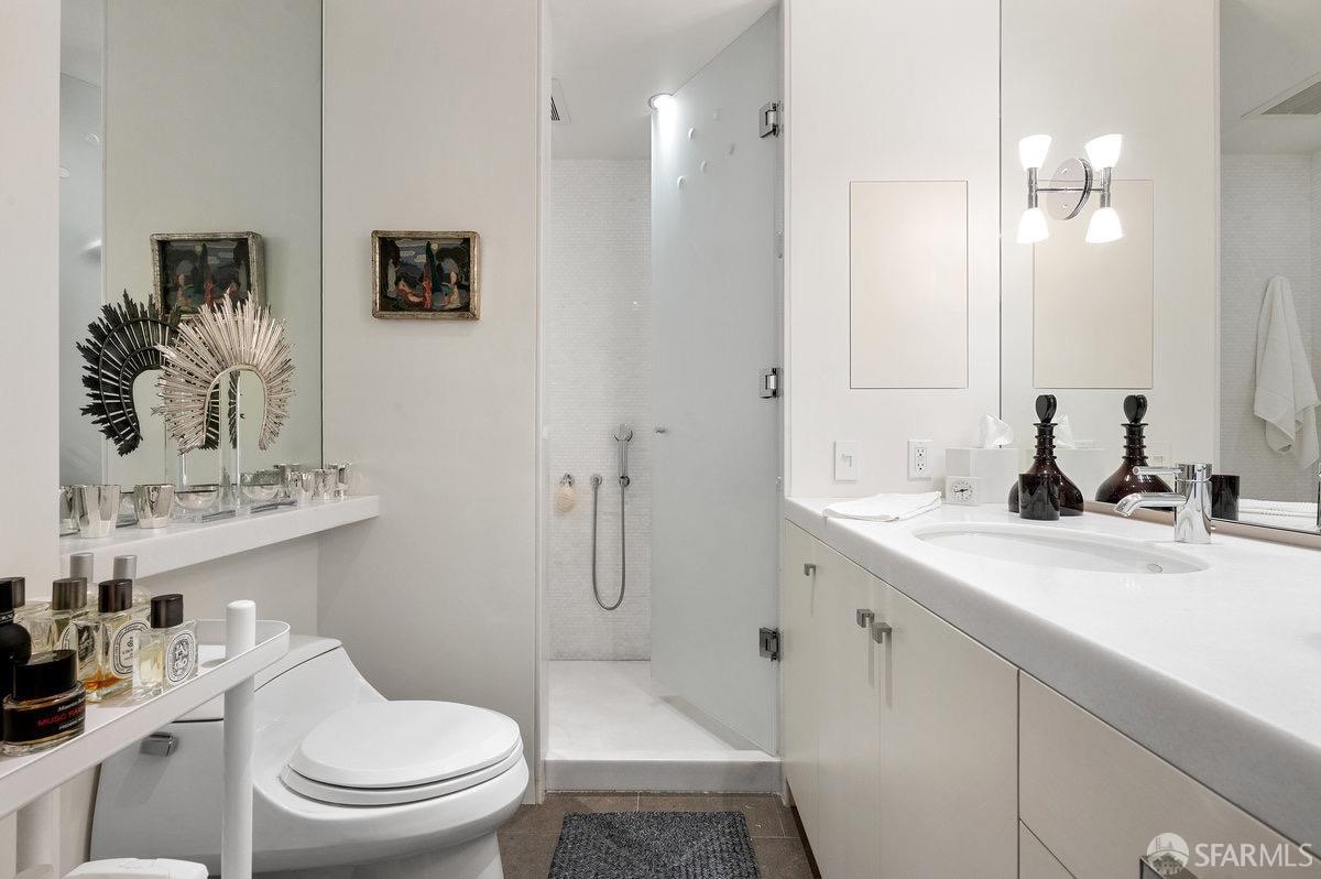 Detail Gallery Image 34 of 38 For 2200 Sacramento St #1702,  San Francisco,  CA 94115 - 2 Beds | 2/1 Baths