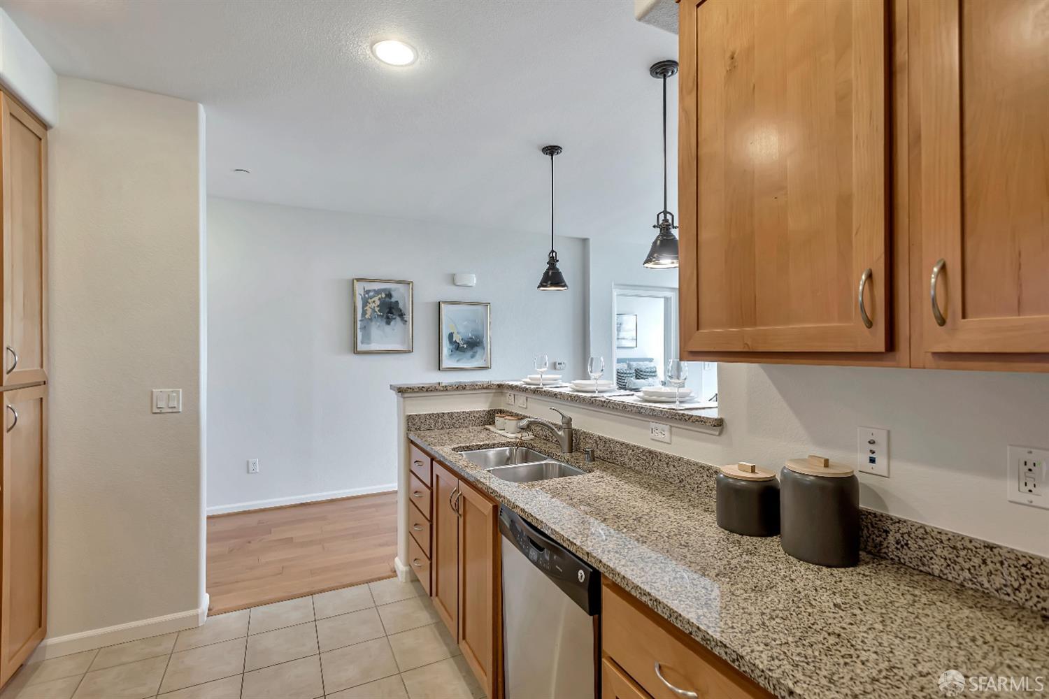 Detail Gallery Image 11 of 43 For 1388 Broadway #411,  Millbrae,  CA 94030 - 2 Beds | 2 Baths