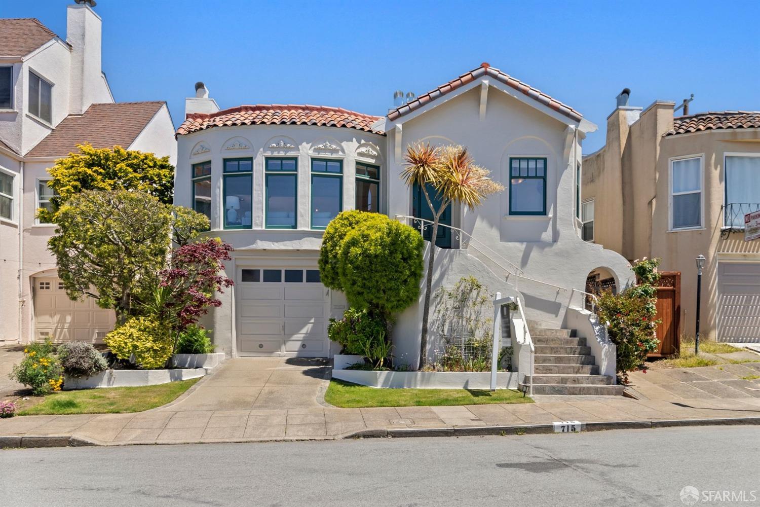 Detail Gallery Image 1 of 1 For 715 Darien Way, San Francisco,  CA 94127 - 3 Beds | 2 Baths