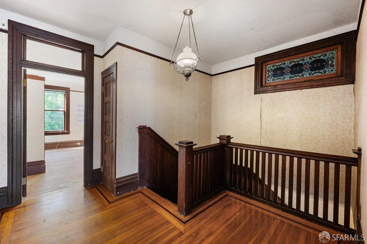 Detail Gallery Image 16 of 31 For 2245 Union St, San Francisco,  CA 94123 - 3 Beds | 1/1 Baths