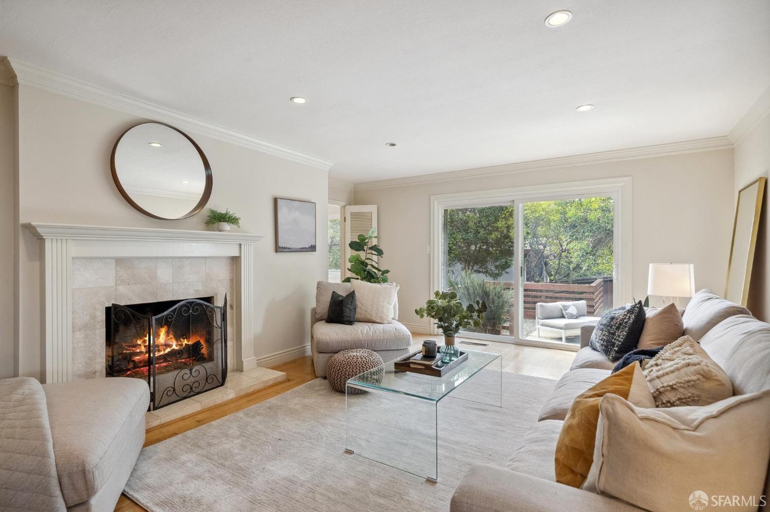 Detail Gallery Image 7 of 29 For 7 Rockwood Ct, San Mateo,  CA 94403 - 3 Beds | 2 Baths