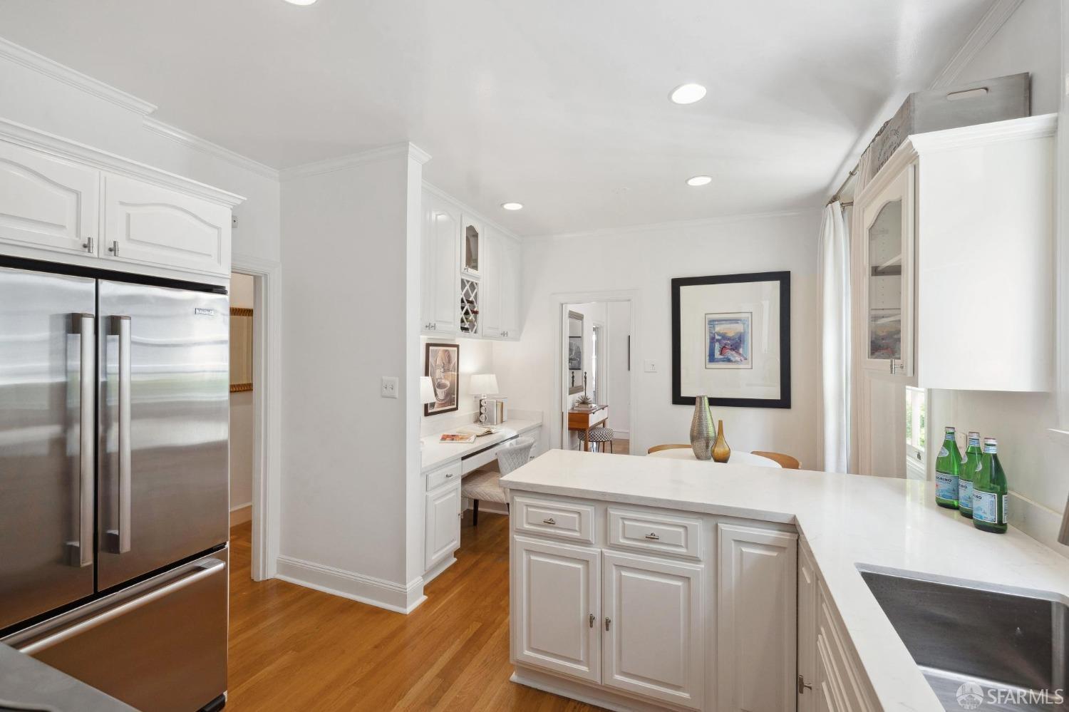 Detail Gallery Image 12 of 62 For 2856 Scott St #1,  San Francisco,  CA 94123 - 2 Beds | 1 Baths