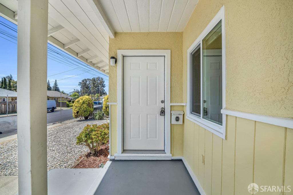 Detail Gallery Image 4 of 45 For 26628 Colette St, Hayward,  CA 94544 - 3 Beds | 1 Baths
