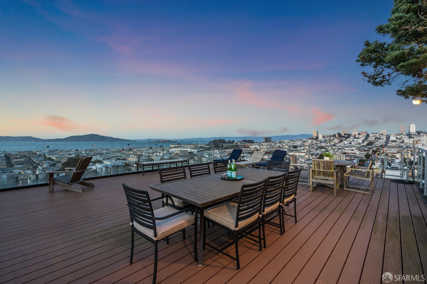 Detail Gallery Image 45 of 62 For 2856 Scott St #1,  San Francisco,  CA 94123 - 2 Beds | 1 Baths