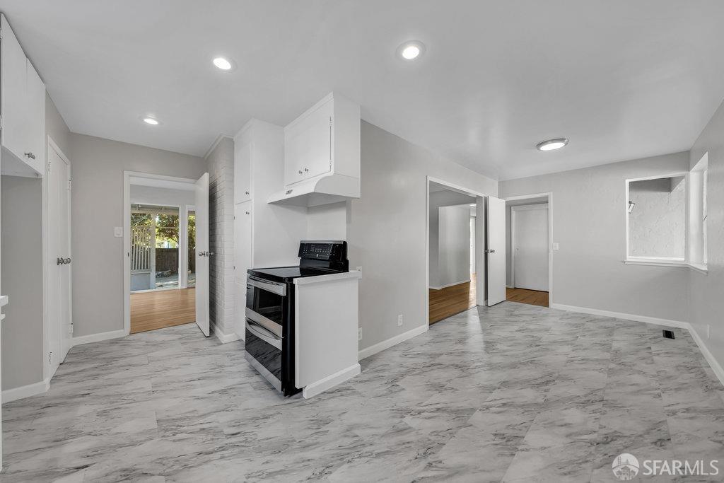 Detail Gallery Image 23 of 76 For 14904 Ridgetop Dr, San Jose,  CA 95127 - 3 Beds | 2 Baths
