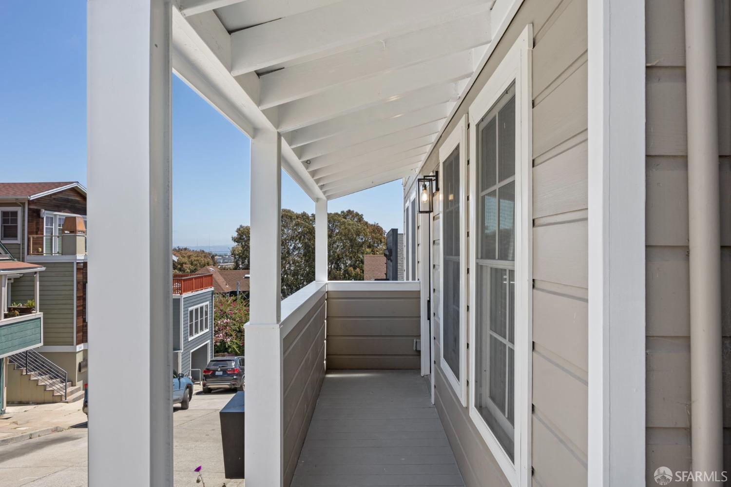 Detail Gallery Image 51 of 52 For 17 Costa St, San Francisco,  CA 94110 - 3 Beds | 2 Baths