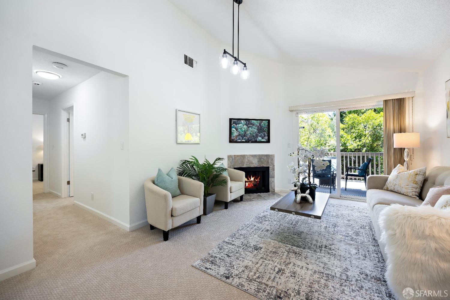 Detail Gallery Image 3 of 42 For 5455 Kirkwood Dr #G8,  Concord,  CA 94521 - 2 Beds | 1/1 Baths
