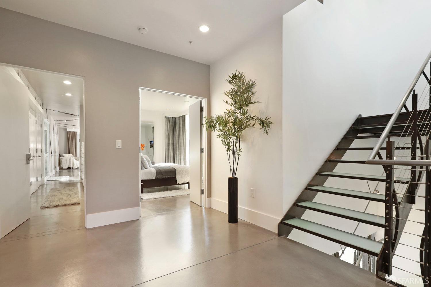 Detail Gallery Image 30 of 82 For 1275 Lombard St, San Francisco,  CA 94109 - 3 Beds | 3/1 Baths