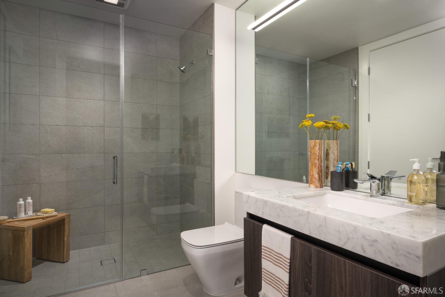 Detail Gallery Image 9 of 39 For 1 Bristol Ct #208,  San Francisco,  CA 94130 - 2 Beds | 2/1 Baths