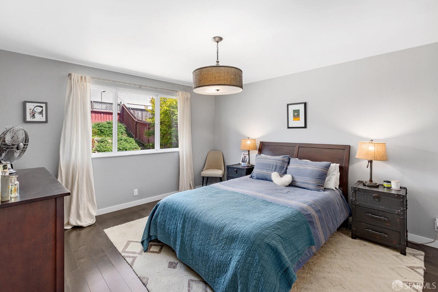 Detail Gallery Image 15 of 36 For 117 Crenshaw Ct, Pacifica,  CA 94044 - 3 Beds | 2 Baths