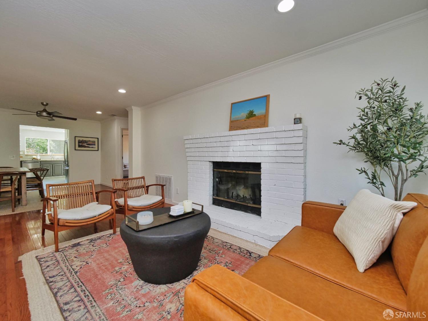 Detail Gallery Image 10 of 44 For 316 D St, Redwood City,  CA 94063 - 3 Beds | 2 Baths