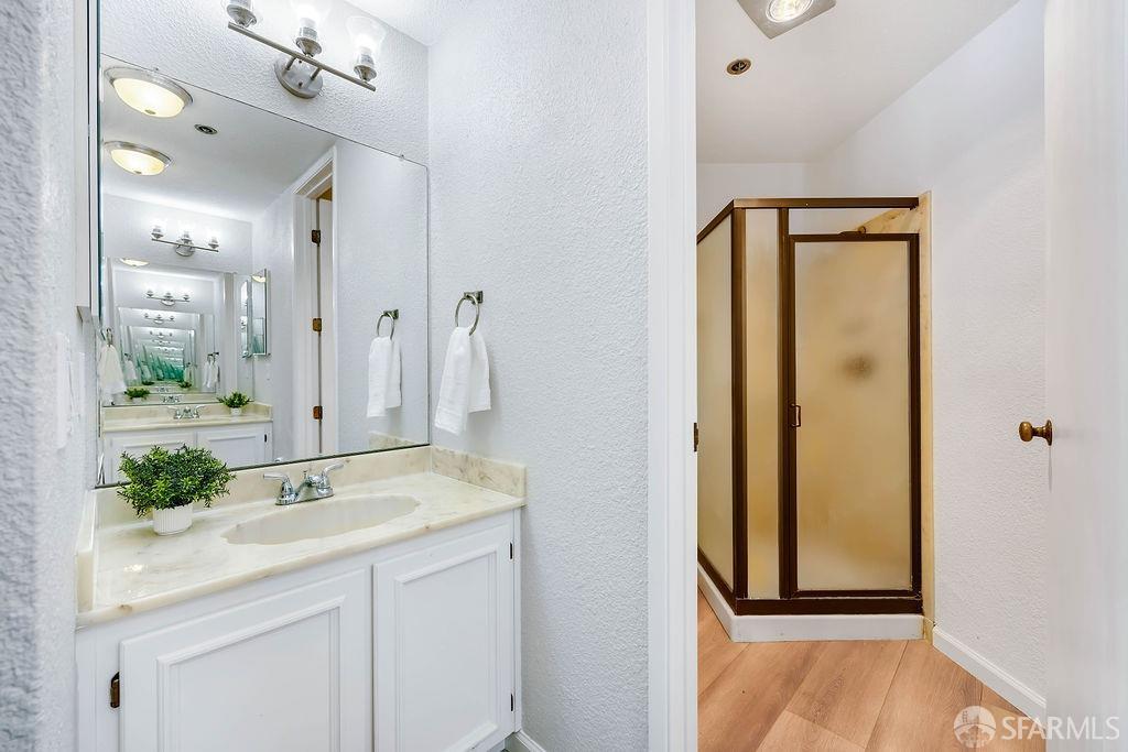 Detail Gallery Image 10 of 17 For 1396 El Camino Real #107,  Millbrae,  CA 94030 - 2 Beds | 2 Baths