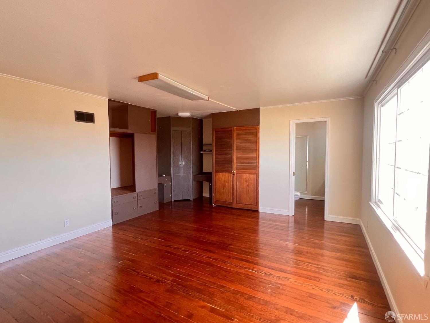 330 Bellevue