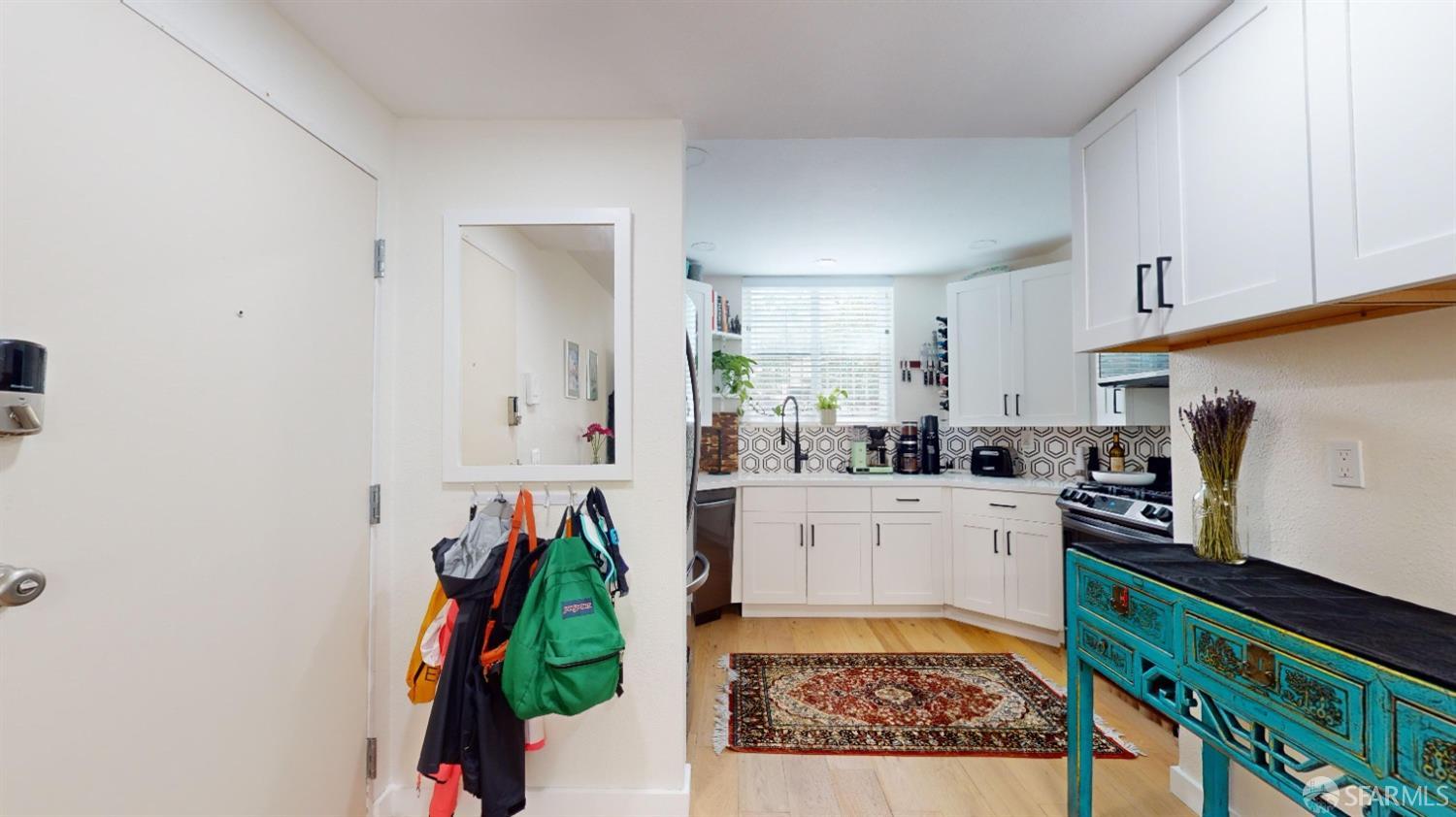 Detail Gallery Image 6 of 17 For 1348 Scott St #17,  San Francisco,  CA 94115 - 1 Beds | 1 Baths