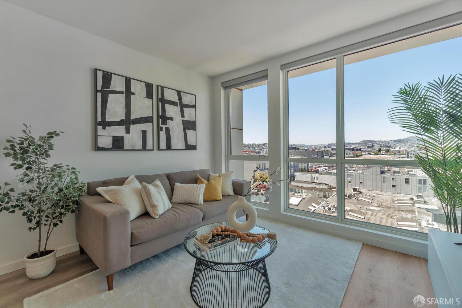 Detail Gallery Image 1 of 38 For 555 4th St #917,  San Francisco,  CA 94107 - 1 Beds | 1 Baths