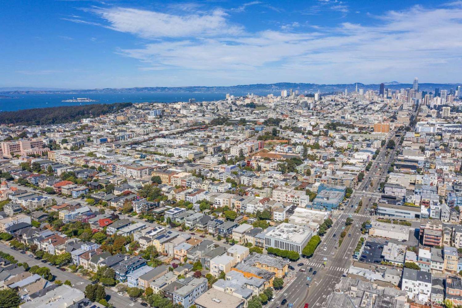 Detail Gallery Image 35 of 37 For 189 Commonwealth Ave #5,  San Francisco,  CA 94118 - 3 Beds | 2/1 Baths