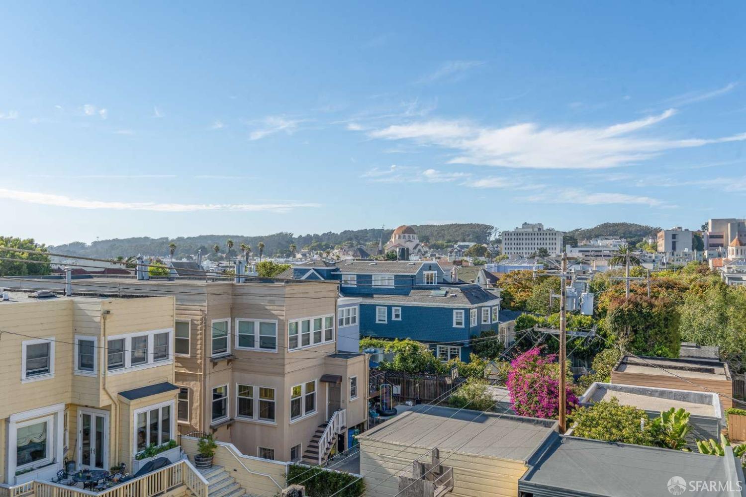 Detail Gallery Image 36 of 37 For 189 Commonwealth Ave #5,  San Francisco,  CA 94118 - 3 Beds | 2/1 Baths