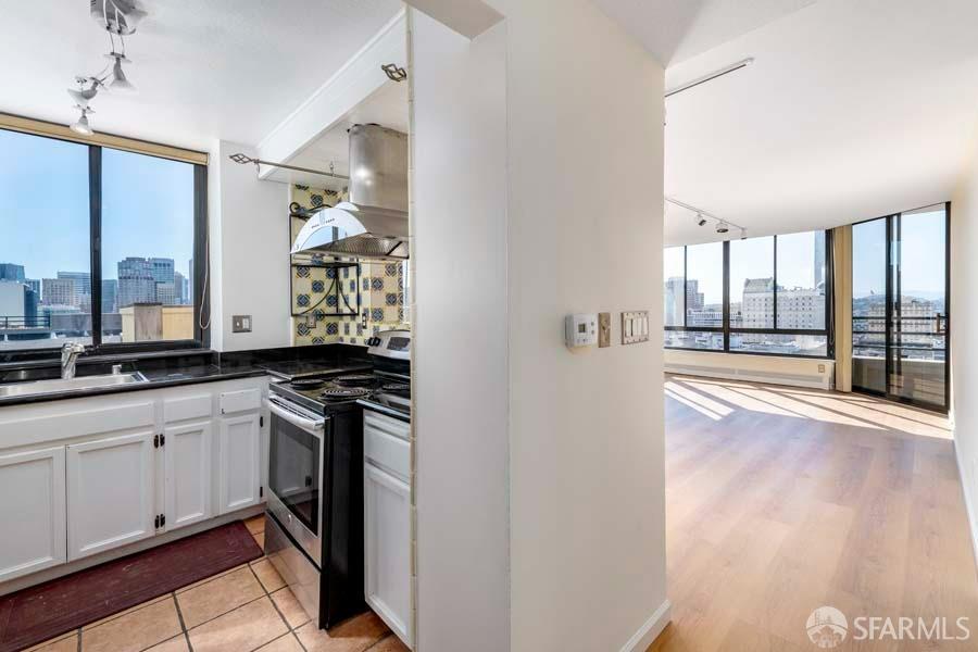 Detail Gallery Image 1 of 1 For 900 Bush St #907,  San Francisco,  CA 94109 - 2 Beds | 2 Baths