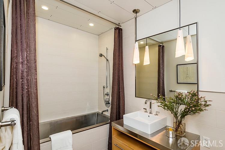 Detail Gallery Image 11 of 17 For 2 Mint Plz 308l,  San Francisco,  CA 94103 - 1 Beds | 1 Baths