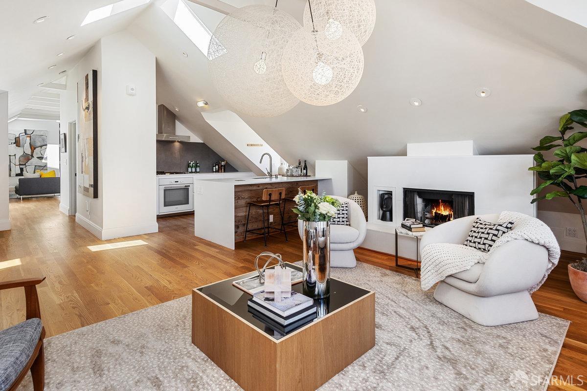 Photo #6: 424039525 Listing 