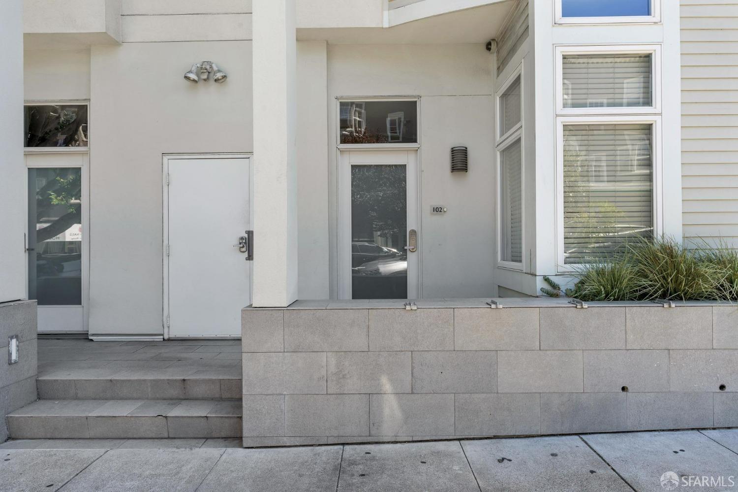 Photo #3: 424039462 Listing 