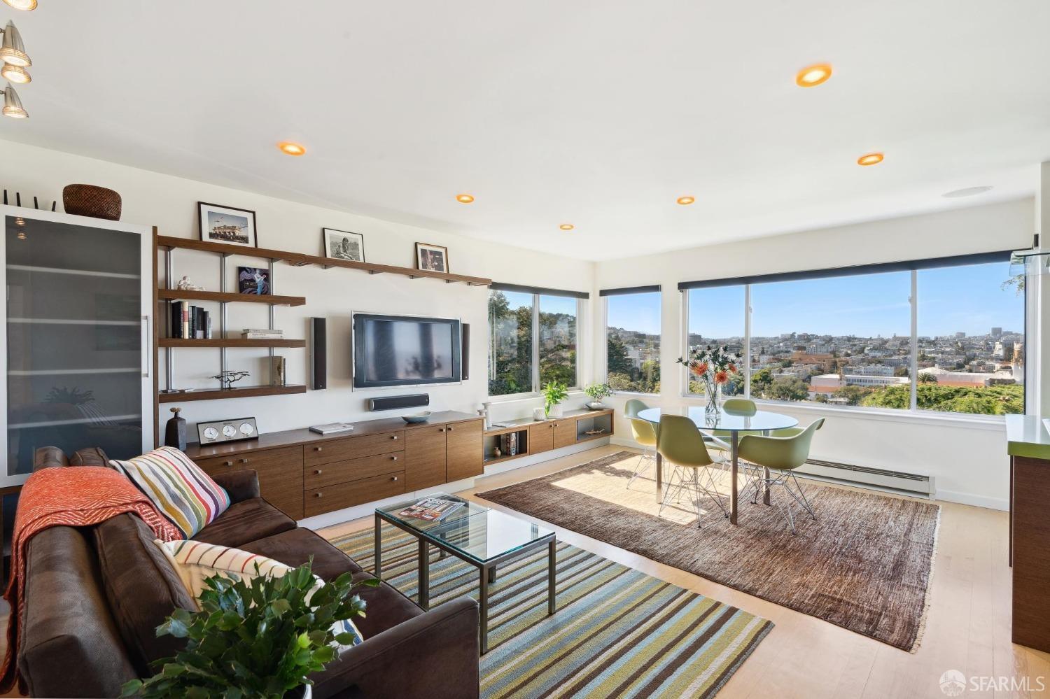Photo #4: 424039549 Listing 