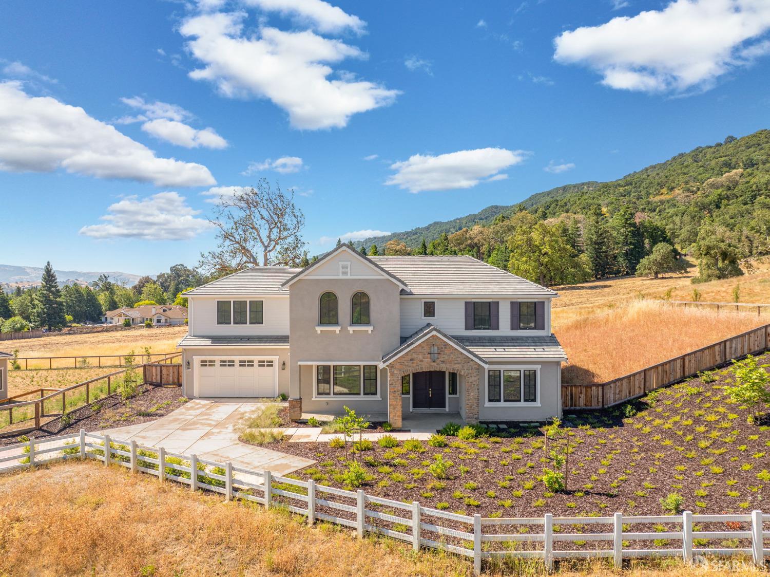 Detail Gallery Image 1 of 1 For 8014 Kingbird Ct, Pleasanton,  CA 94588 - 4 Beds | 4/1 Baths