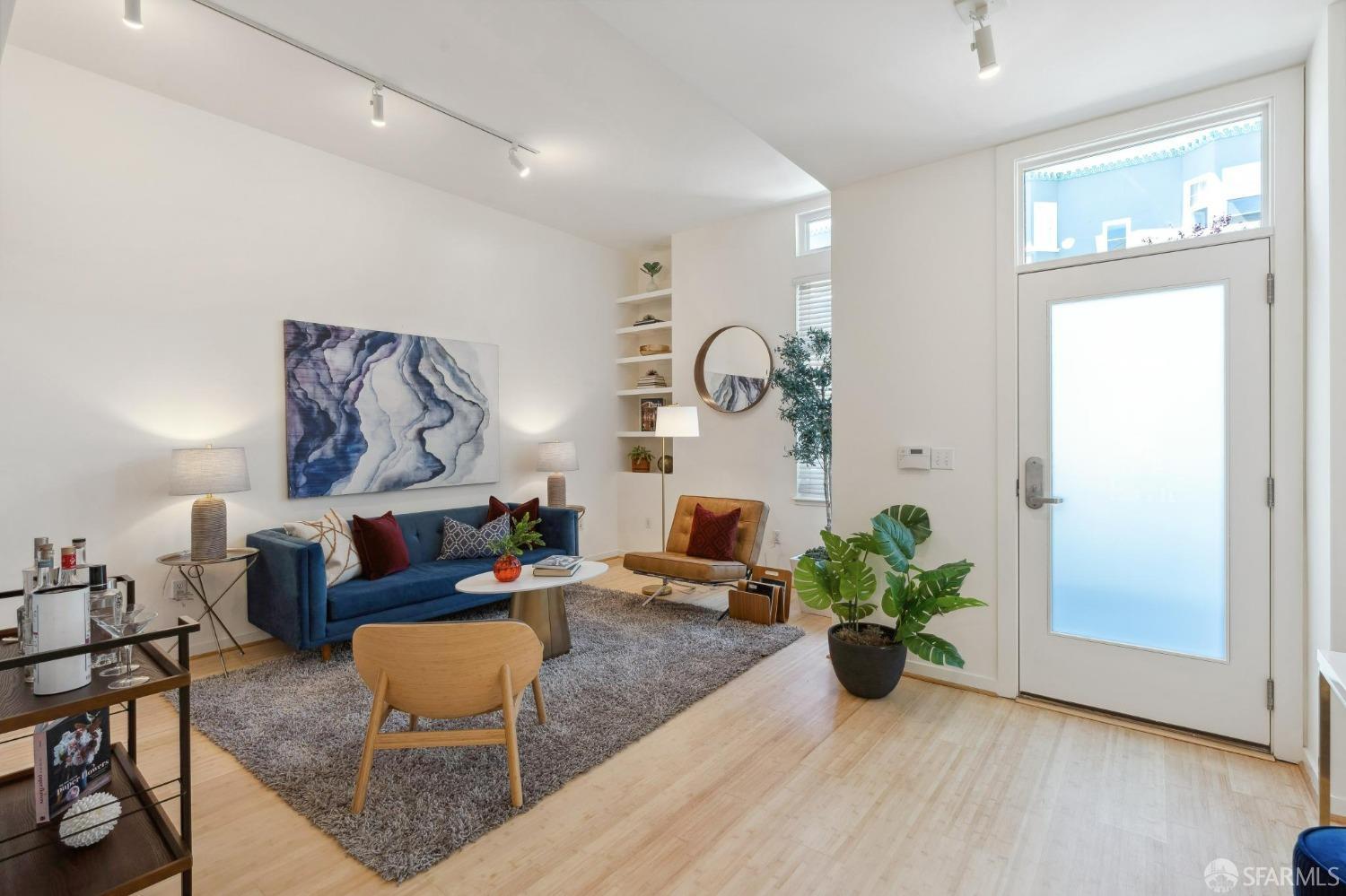 Photo #6: 424039462 Listing 