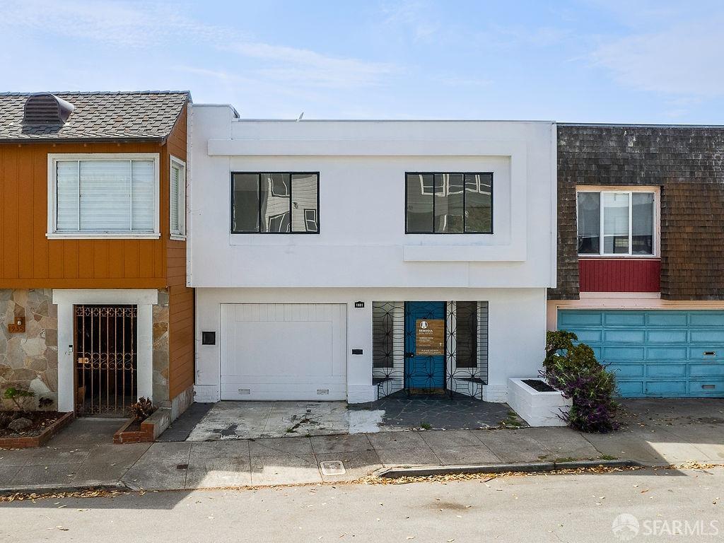 Detail Gallery Image 1 of 1 For 1931 Funston Ave, San Francisco,  CA 94116 - 3 Beds | 2 Baths