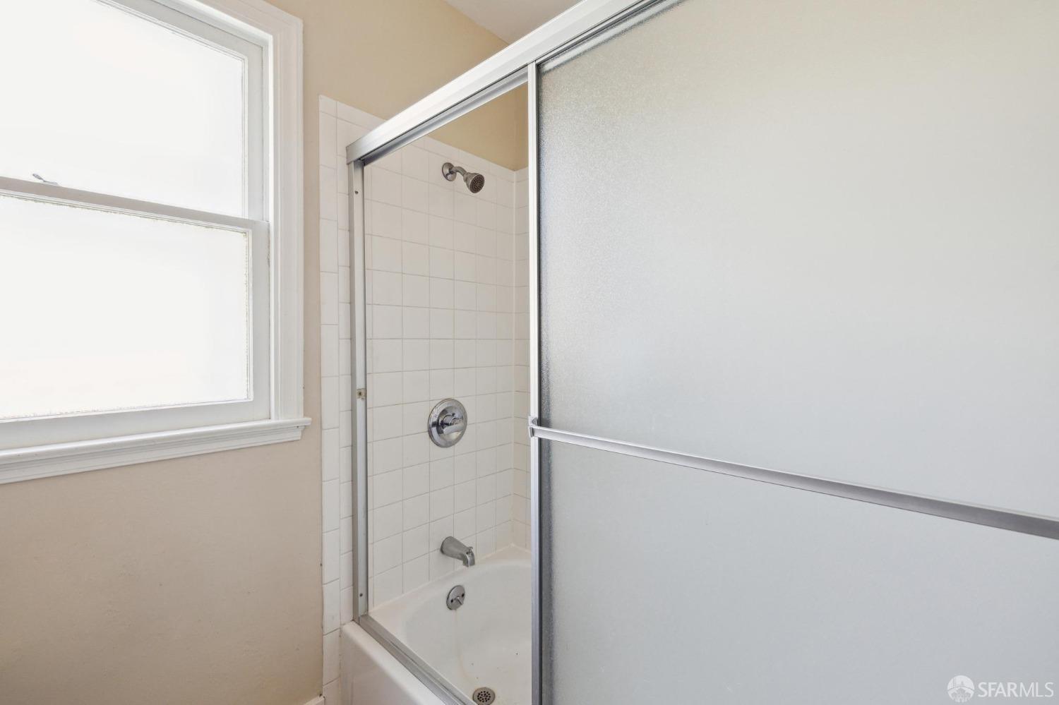 Detail Gallery Image 26 of 36 For 827 Chestnut St, Redwood City,  CA 94063 - 2 Beds | 1 Baths