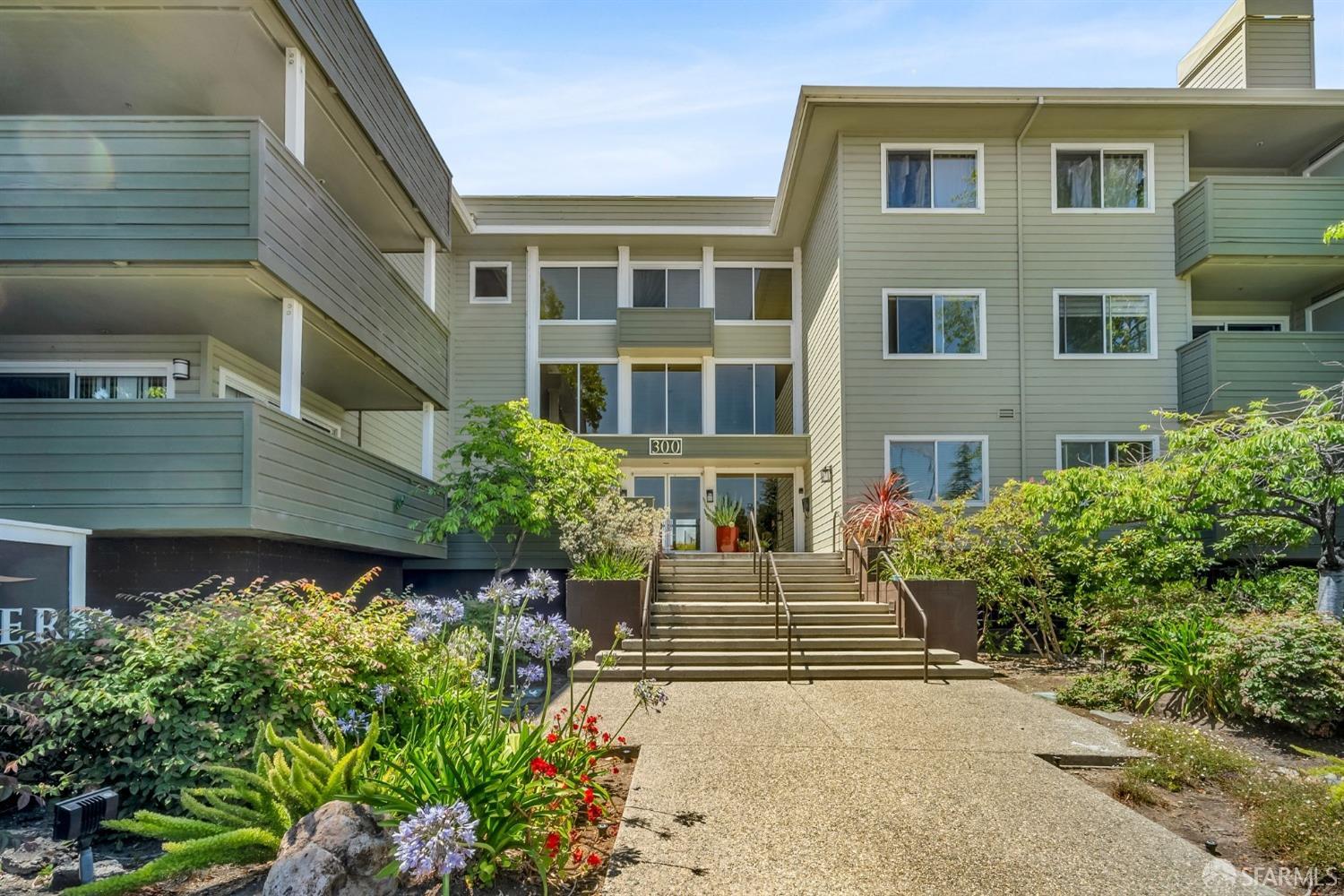 Detail Gallery Image 25 of 44 For 300 Murchison Dr #319,  Millbrae,  CA 94030 - 2 Beds | 2 Baths