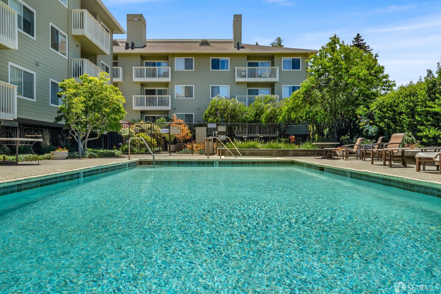 Detail Gallery Image 1 of 44 For 300 Murchison Dr #319,  Millbrae,  CA 94030 - 2 Beds | 2 Baths