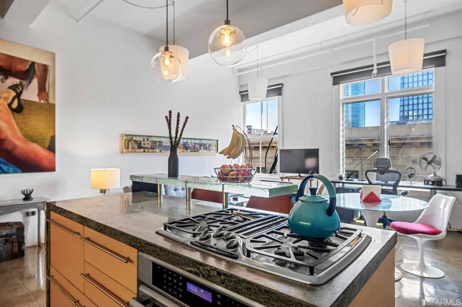 Detail Gallery Image 13 of 34 For 2 Mint Plz #408,  San Francisco,  CA 94103 - 1 Beds | 1 Baths