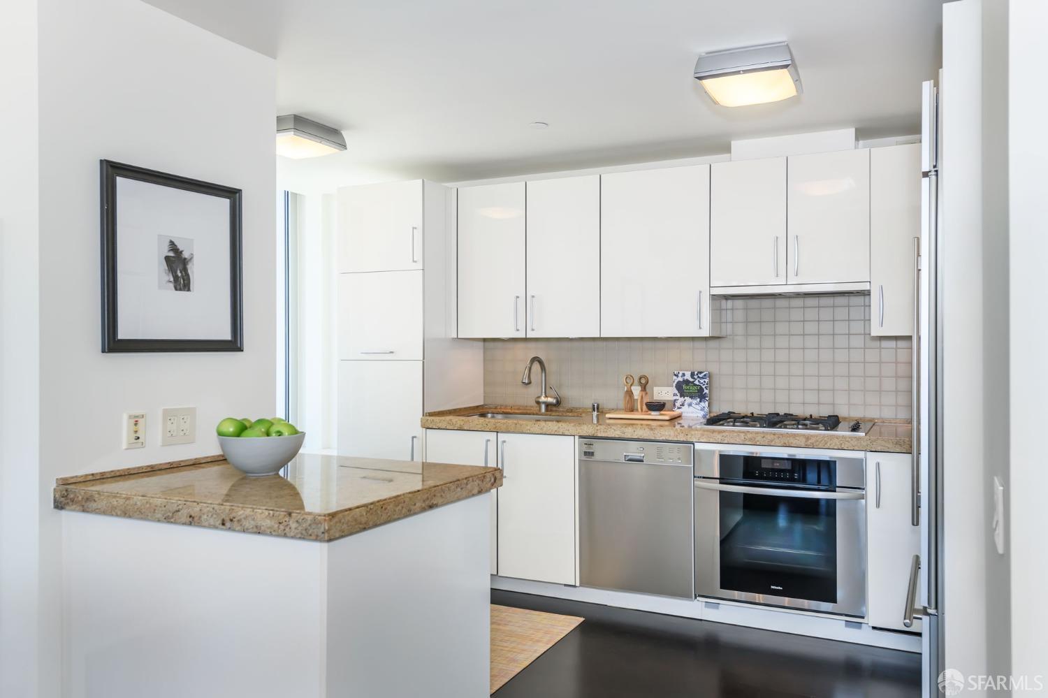 Detail Gallery Image 10 of 52 For 188 Minna St 26b,  San Francisco,  CA 94105 - 2 Beds | 2 Baths