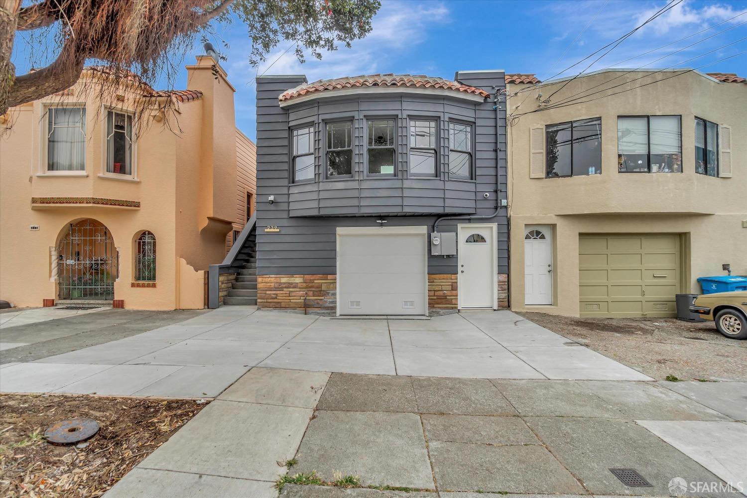 Detail Gallery Image 1 of 1 For 239 Farallones St, San Francisco,  CA 94112 - 3 Beds | 4/1 Baths