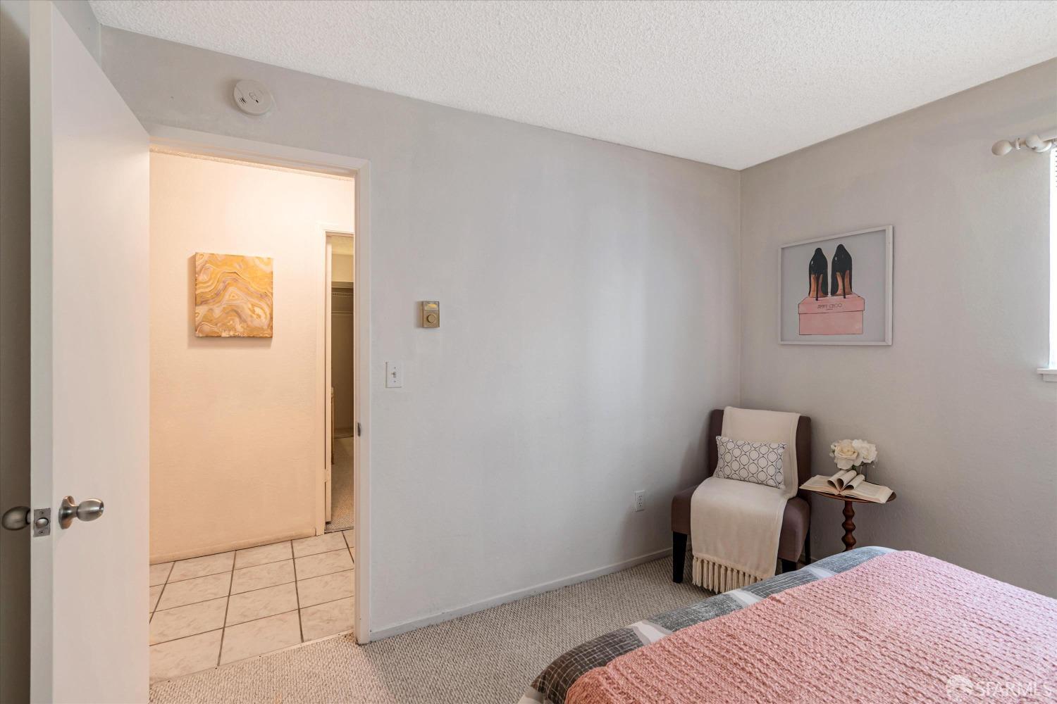 Detail Gallery Image 14 of 29 For 1302 Ridge Ct, San Francisco,  CA 94134 - 3 Beds | 2 Baths