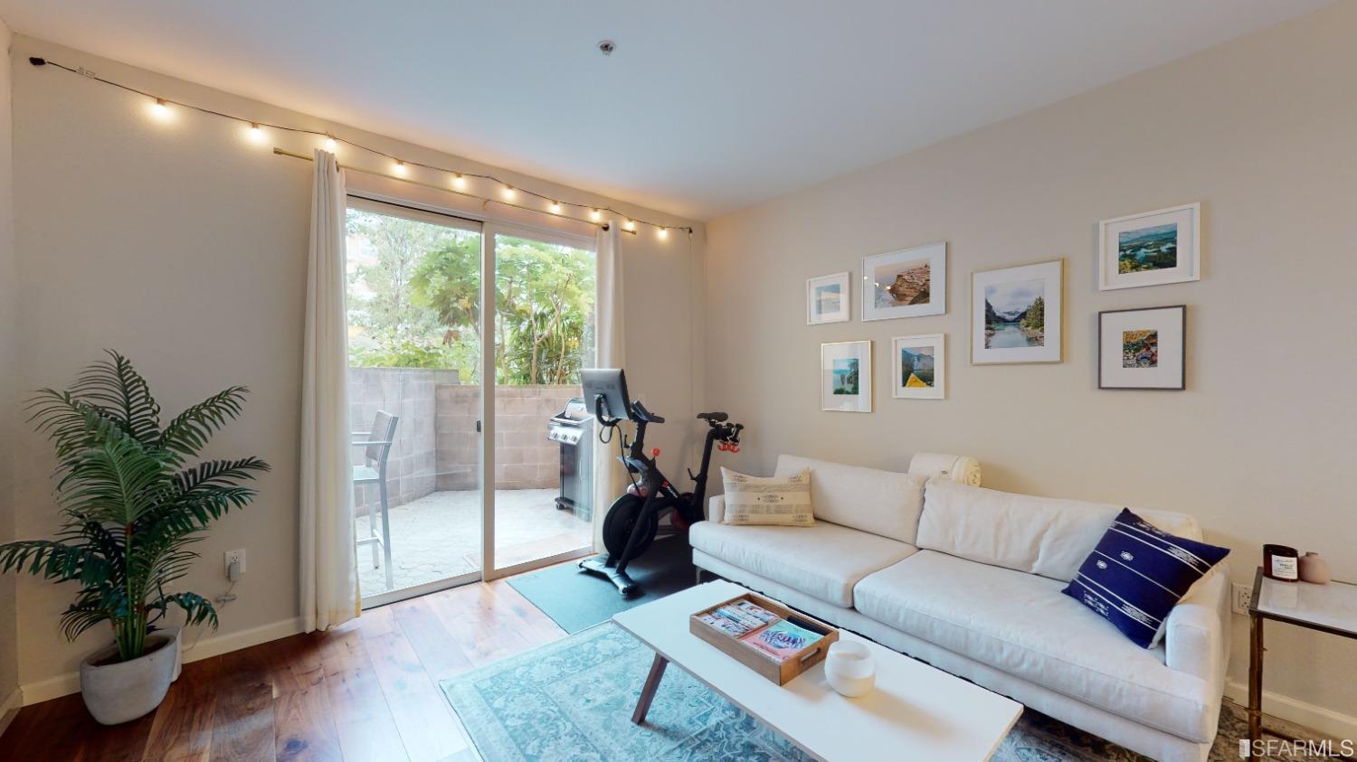 Detail Gallery Image 3 of 18 For 301 Crescent Ct #3101,  San Francisco,  CA 94134 - 1 Beds | 1 Baths