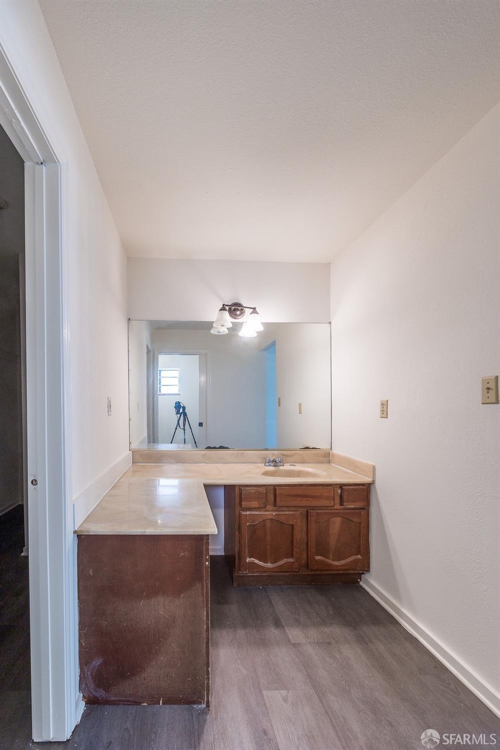 Detail Gallery Image 27 of 40 For 2127 167th Ave, San Leandro,  CA 94578 - 4 Beds | 2/1 Baths