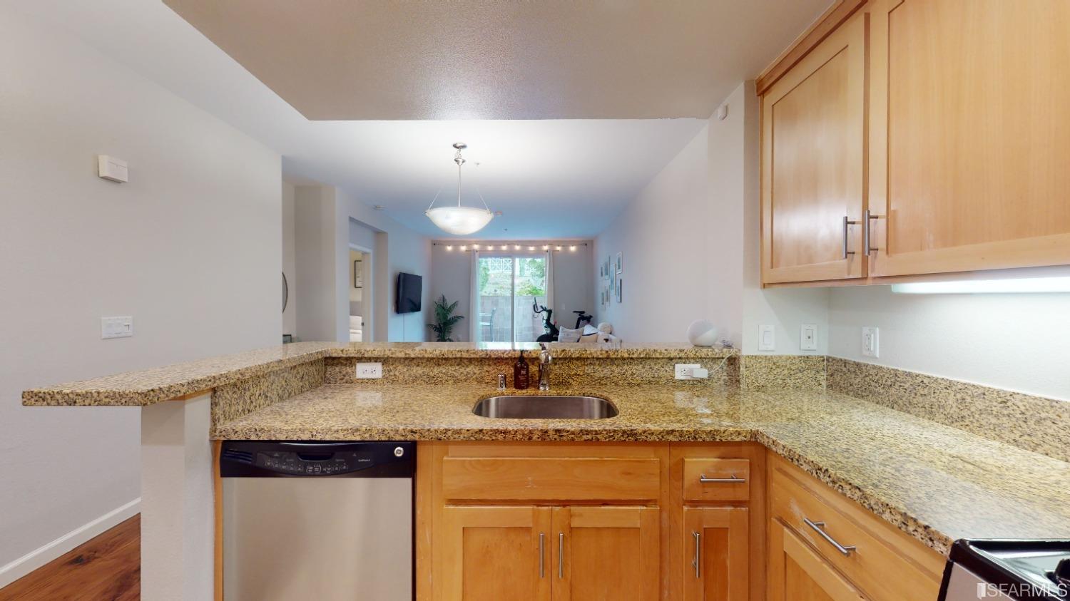 Detail Gallery Image 11 of 18 For 301 Crescent Ct #3101,  San Francisco,  CA 94134 - 1 Beds | 1 Baths