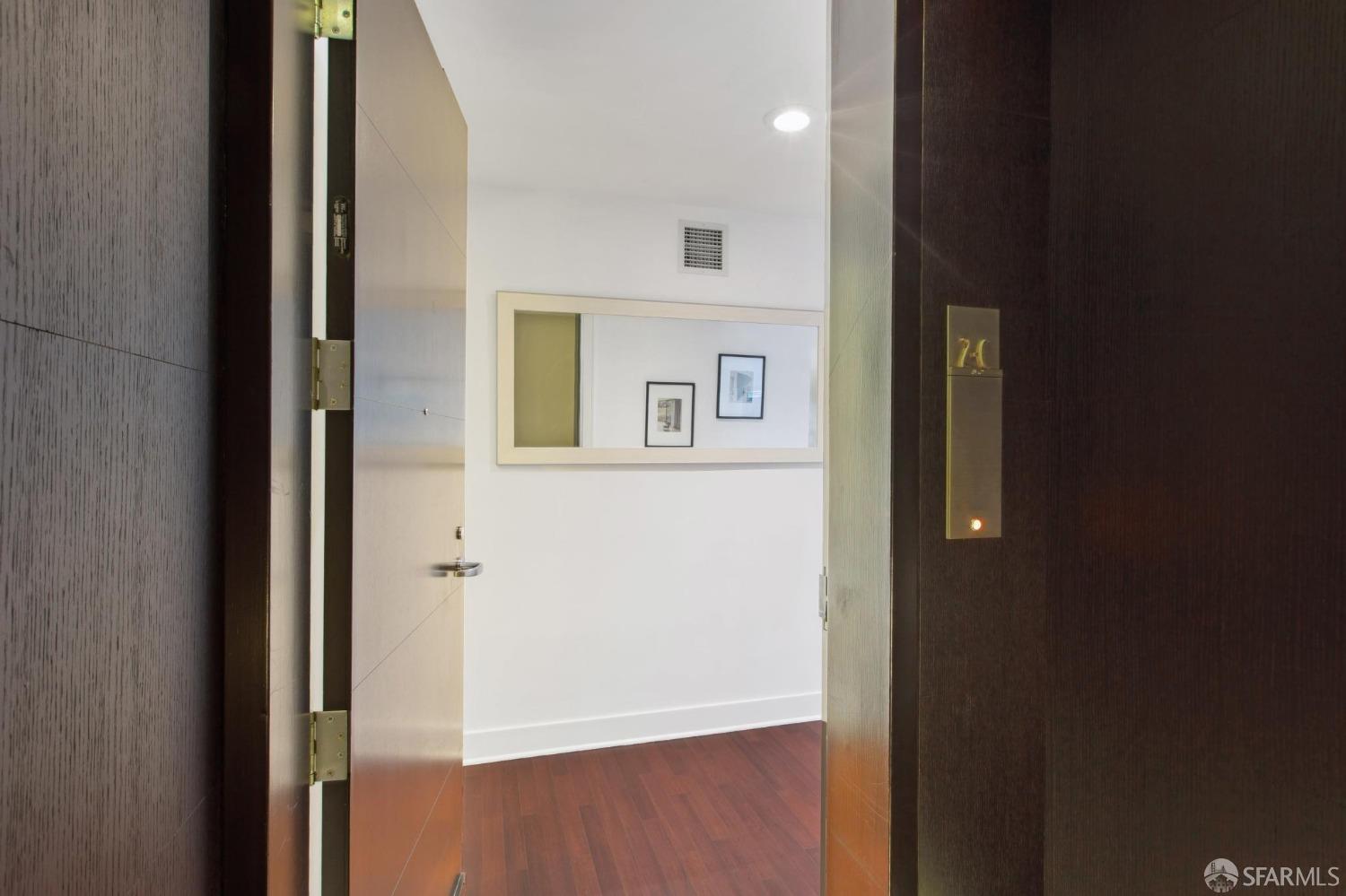 Detail Gallery Image 2 of 48 For 229 Brannan St 2c,  San Francisco,  CA 94107 - 1 Beds | 1/1 Baths