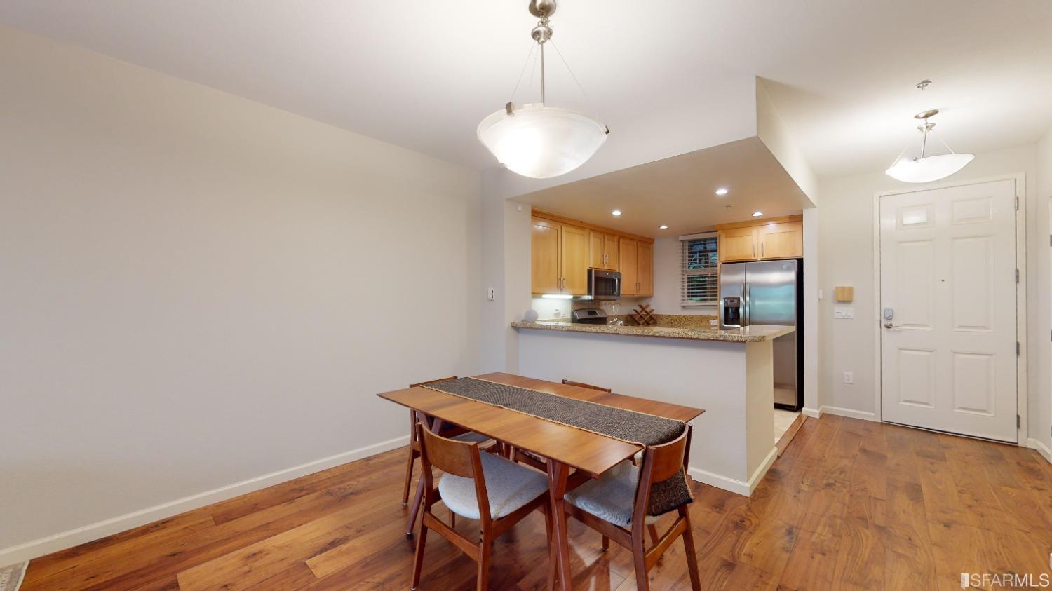 Detail Gallery Image 6 of 18 For 301 Crescent Ct #3101,  San Francisco,  CA 94134 - 1 Beds | 1 Baths